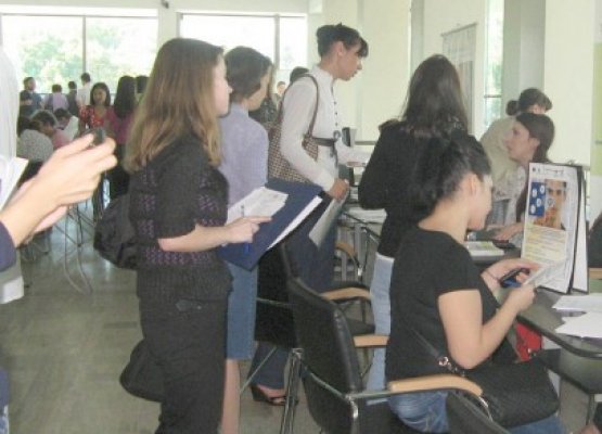 UE a alocat României 105 milioane de euro pentru tineri